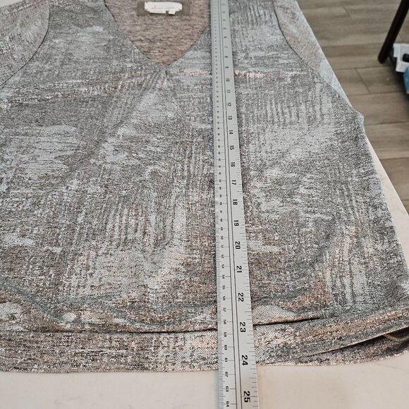 Anthropologie Carys Dolman Top Size Large Metallic Gold Silver Wrap - Picture 13 of 14
